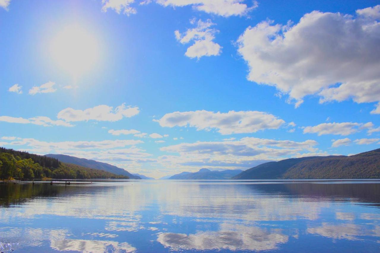 Loch Ness Highland Cottages With Partial Loch View Инвърмористън Екстериор снимка